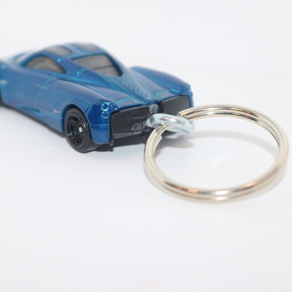 Hot Wheels Gran Turismo Pagani CUSTOM keychain - Picture 4 of 7